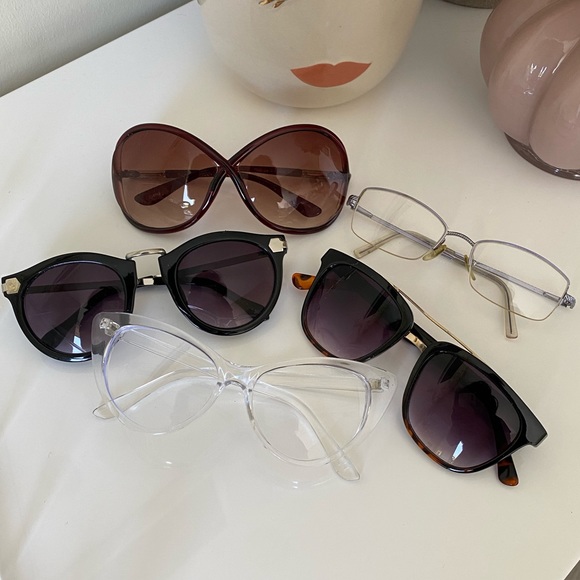 Accessories - 5 Pairs of Sunglasses/Frames with Organizer - Ferragamo in mix